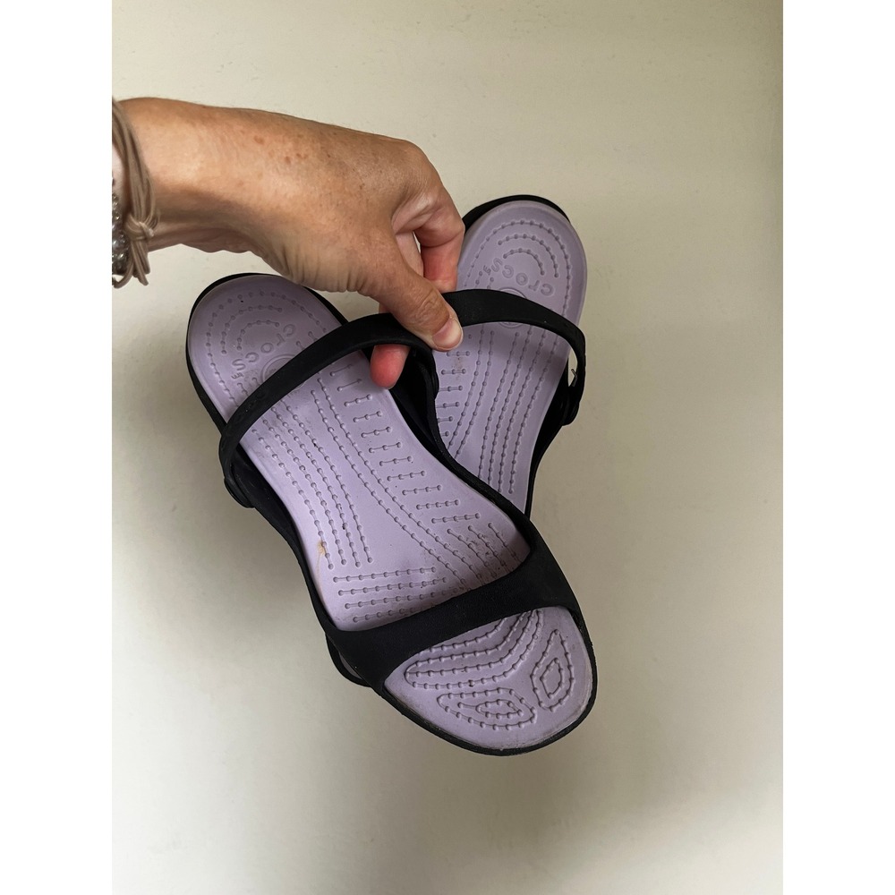 Crocs Cleo Black Slide Sandals Size 6 Lavender Dual Strap Gorpcore Casual Sporty